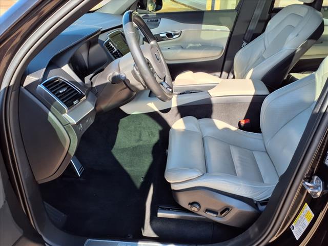 2020 Volvo XC90 T6 R-Design