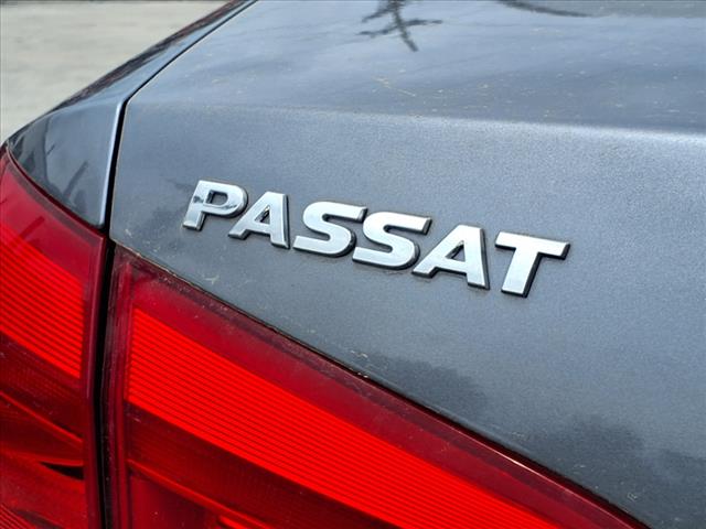 2014 Volkswagen Passat 1.8T SE