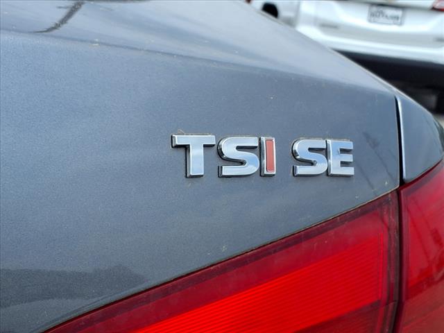 2014 Volkswagen Passat 1.8T SE