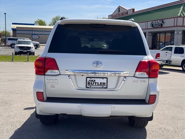 2013 Toyota Land Cruiser Base