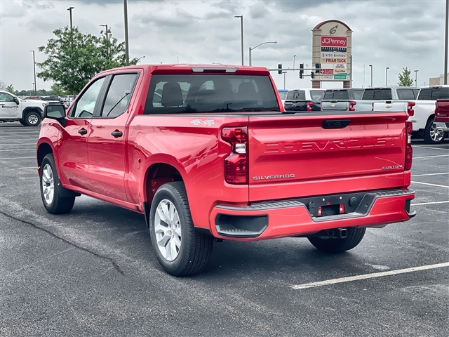 2025 Chevrolet Silverado 1500 Custom
