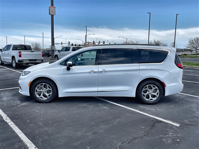 2023 Chrysler Pacifica Limited