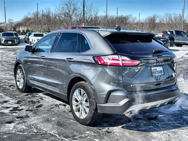 2024 Ford Edge Titanium