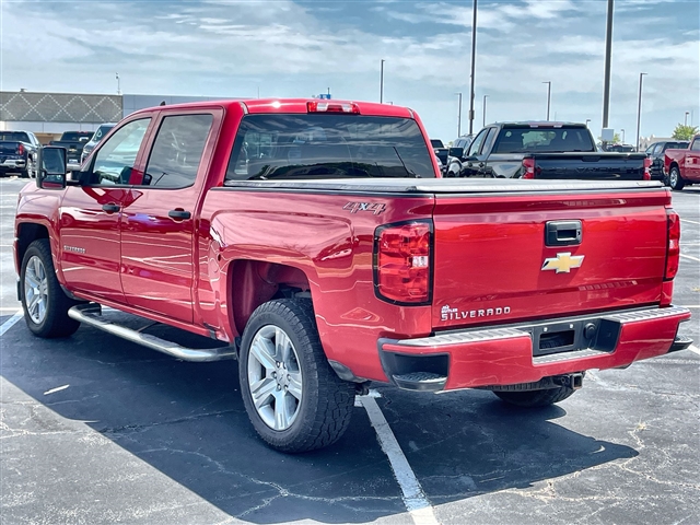2018 Chevrolet Silverado 1500 Custom