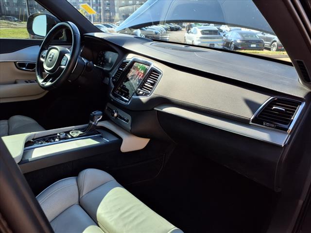 2020 Volvo XC90 T6 R-Design