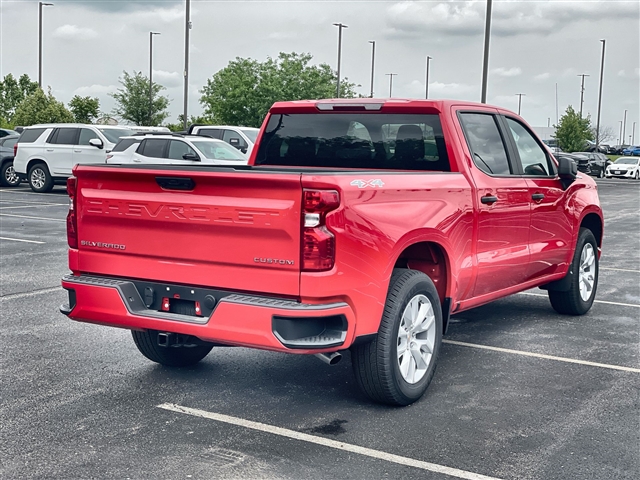 2025 Chevrolet Silverado 1500 Custom
