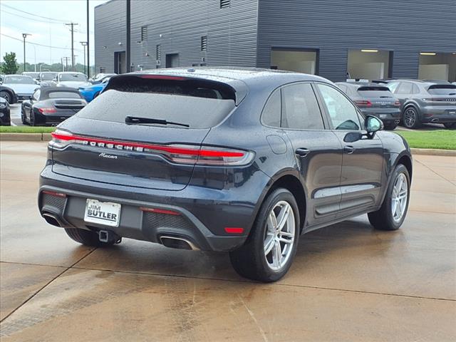2022 Porsche Macan Base