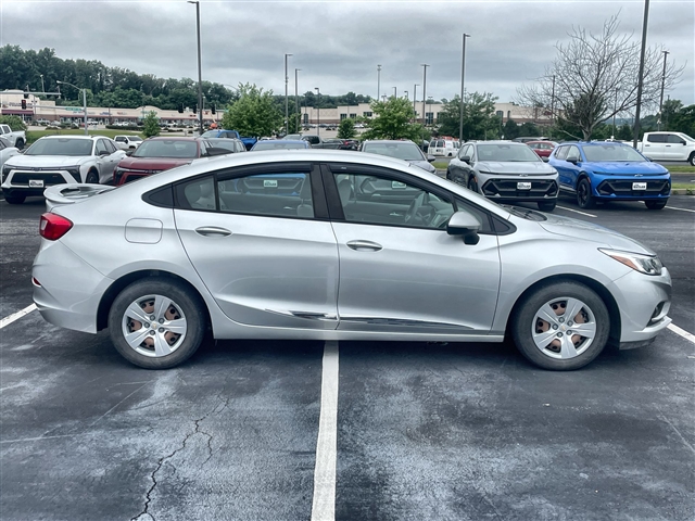 2018 Chevrolet Cruze LS Auto