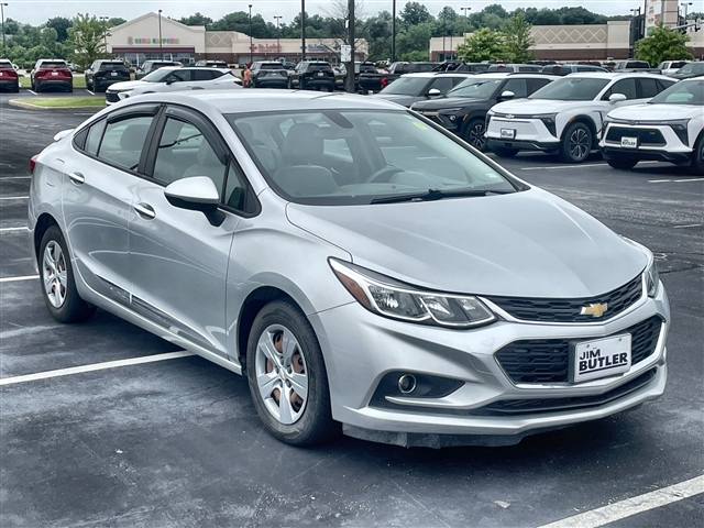 2018 Chevrolet Cruze LS Auto