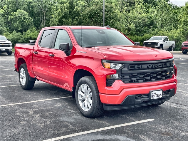 2025 Chevrolet Silverado 1500 Custom
