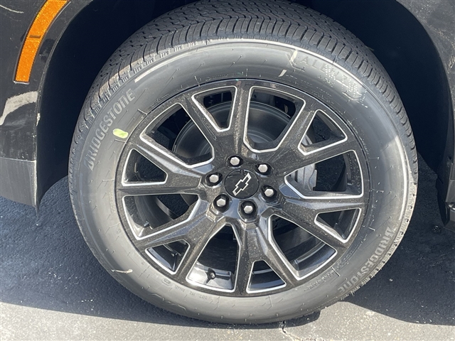 2025 Chevrolet Tahoe LS