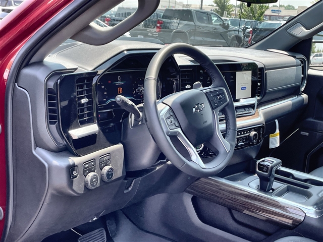 2025 Chevrolet Silverado 1500 LT Trail Boss