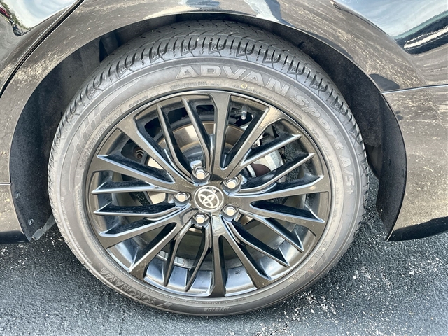 2022 Toyota Camry Hybrid SE Nightshade