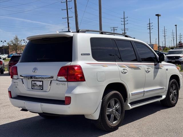 2013 Toyota Land Cruiser Base