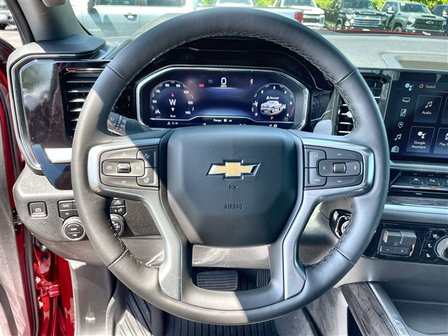 2025 Chevrolet Silverado 1500 LTZ