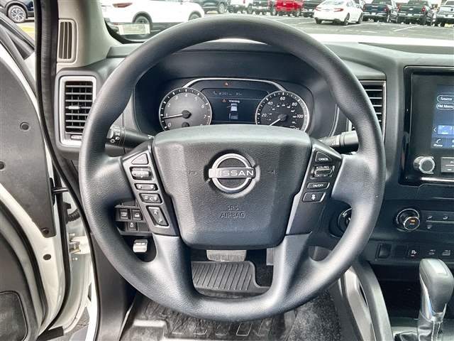 2022 Nissan Frontier SV