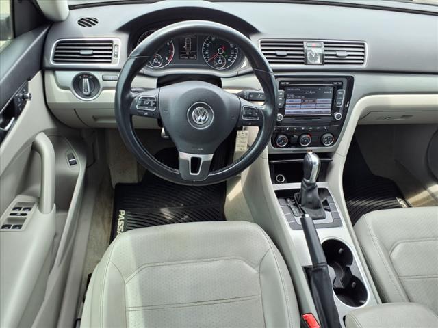 2014 Volkswagen Passat 1.8T SE