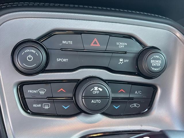 2023 Dodge Challenger SXT