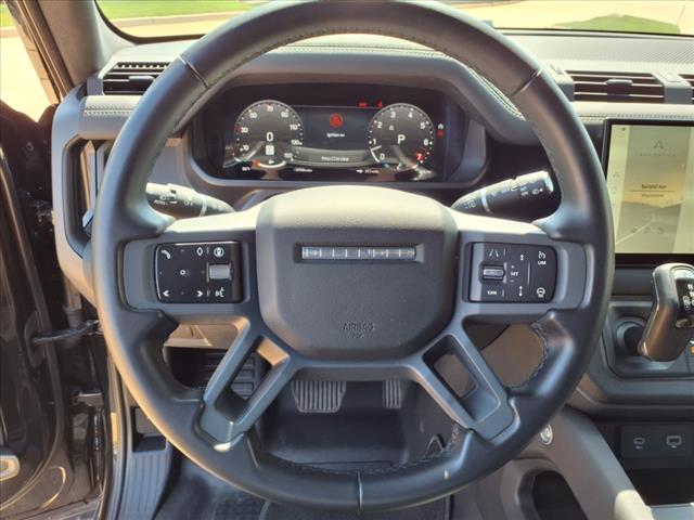2024 Land Rover Defender 130 P400 X-Dynamic SE