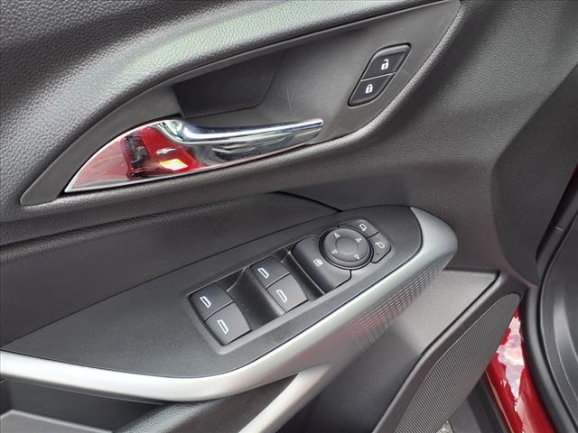 2025 Chevrolet Trax RS