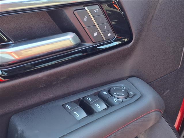 2025 Chevrolet Suburban RST