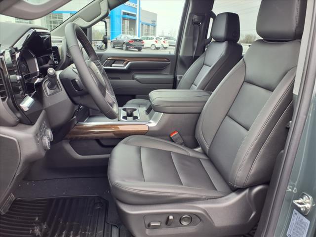 2025 Chevrolet Silverado 3500HD LT