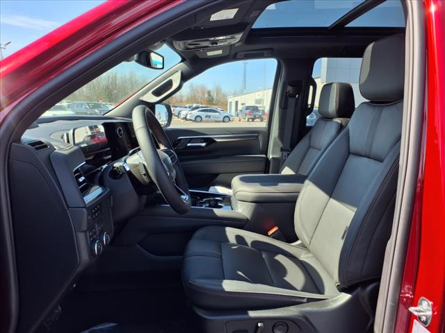 2025 Chevrolet Suburban RST