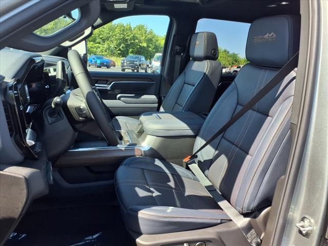 2025 Chevrolet Silverado 3500HD High Country