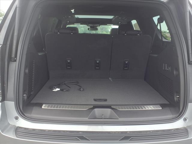 2025 Chevrolet Suburban RST
