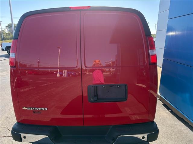 2025 Chevrolet Express 