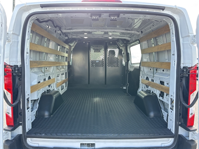 2023 Ford Transit Base