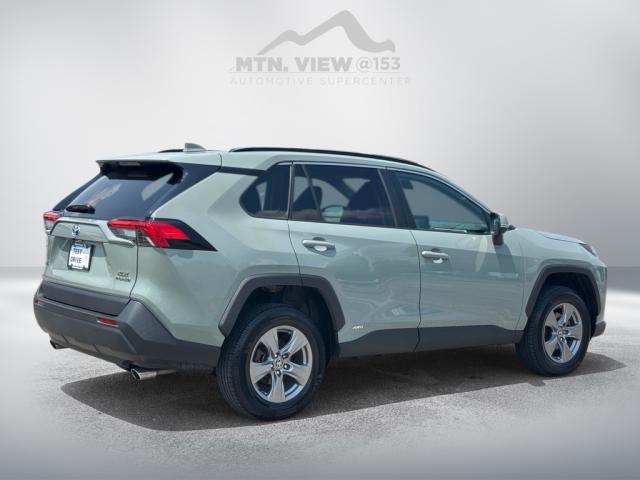 2022 Toyota RAV4 Hybrid XLE
