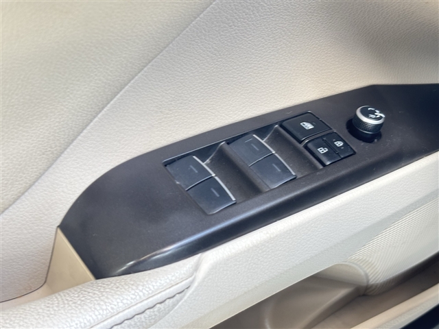 2023 Toyota Camry Hybrid XLE