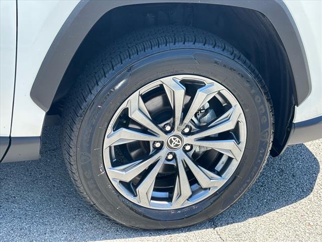 2022 Toyota RAV4 Hybrid XLE Premium