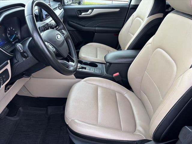 2022 Ford Escape Hybrid SEL