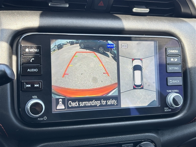2023 Nissan Kicks SR