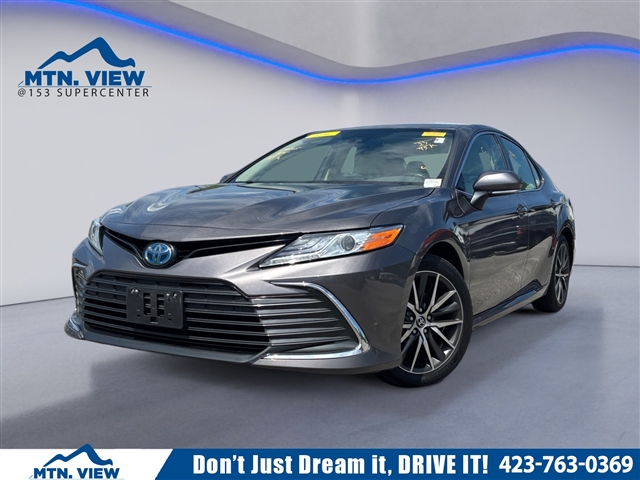 2023 Toyota Camry Hybrid XLE