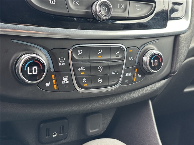2022 Chevrolet Traverse LT 1LT