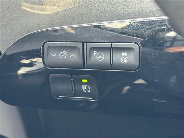 2022 Toyota Prius L