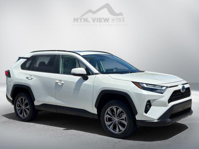 2022 Toyota RAV4 Hybrid XLE Premium
