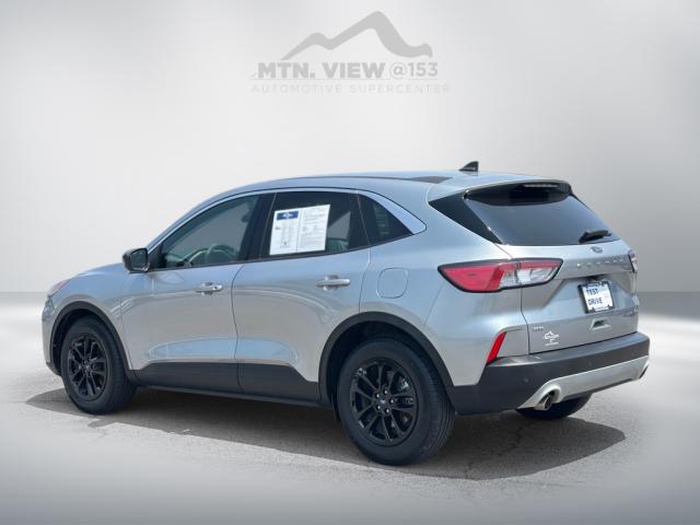 2021 Ford Escape Hybrid SE