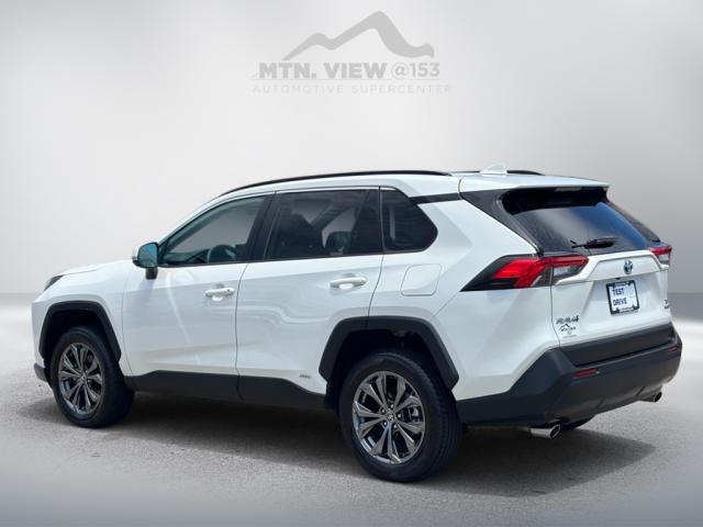 2022 Toyota RAV4 Hybrid XLE Premium