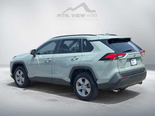 2022 Toyota RAV4 Hybrid XLE