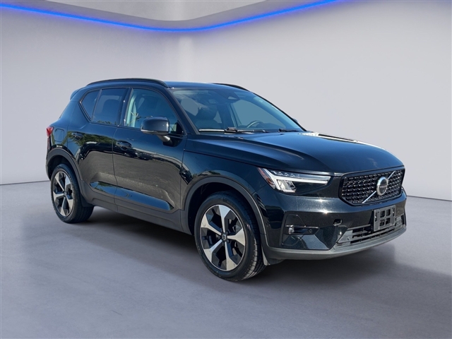2023 Volvo XC40 Ultimate