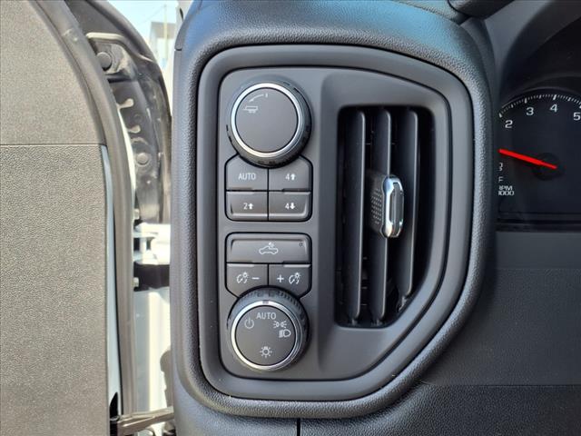 2025 Chevrolet Silverado 1500 4WD CREW CAB 147  CUSTOM