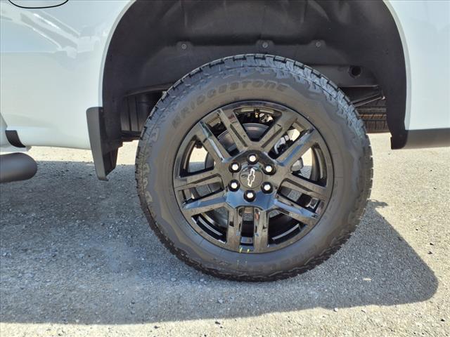 2025 Chevrolet Silverado 1500 4WD CREW CAB 147  CUSTOM