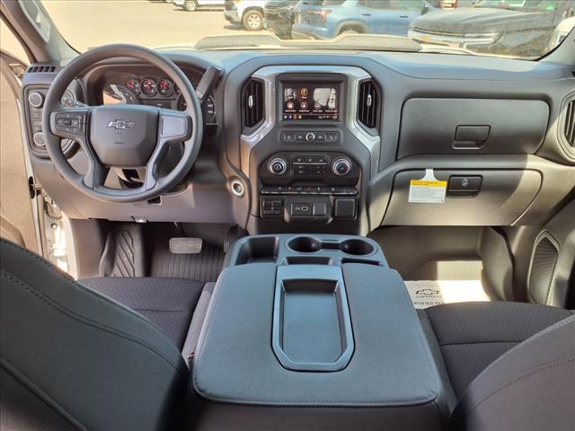 2025 Chevrolet Silverado 1500 4WD CREW CAB 147  CUSTOM
