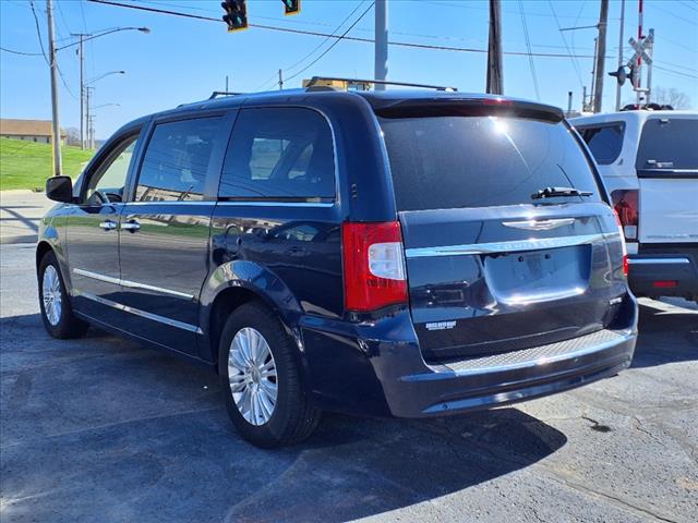 2013 Chrysler Town and Country Limited