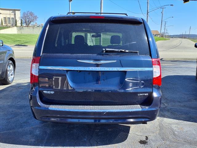 2013 Chrysler Town and Country Limited