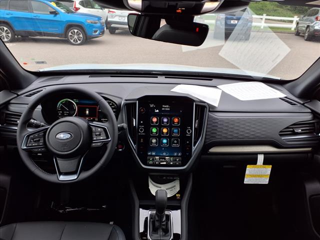 2025 Subaru Forester 2.5L CVT LIMITED HYBRID